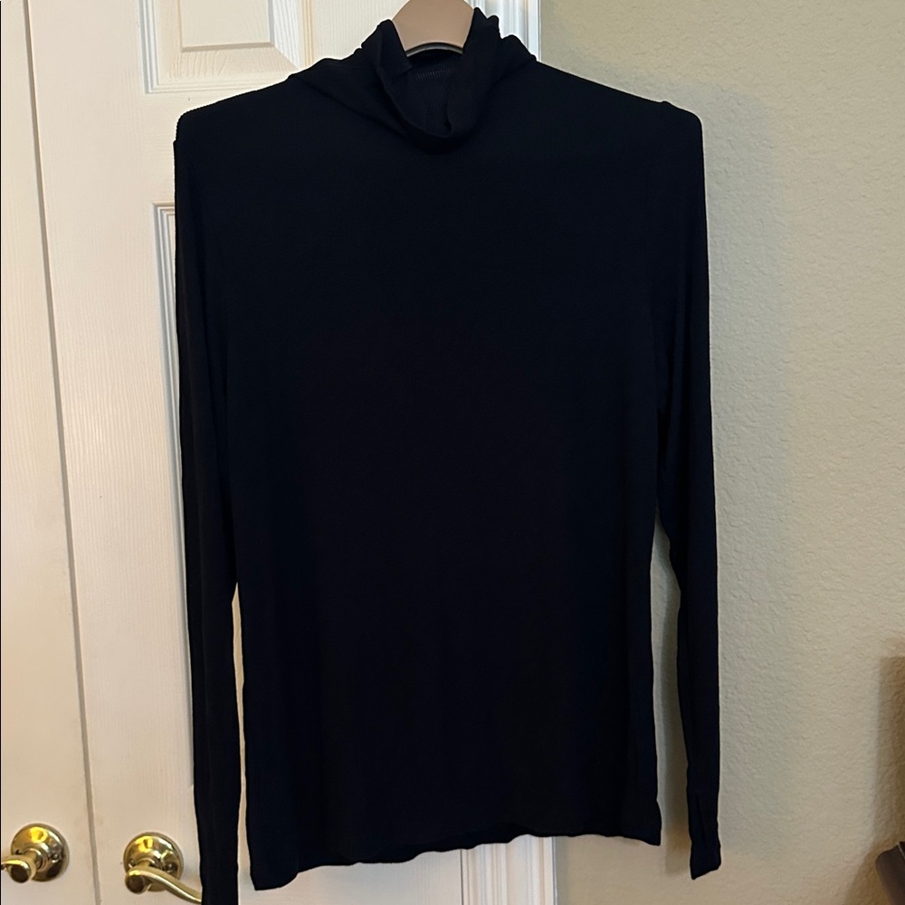 CAbi Style 4006 | Turtleneck Tee | Size L